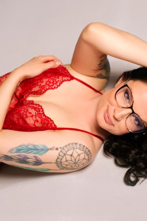 Új erotikus masszőz.